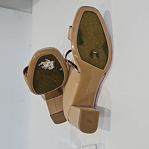 Calvin Klein Caz Cow Silk Sandstorm Beige Leather Open Toe Strappy Sandal Size 9 - Picture 5 of 12